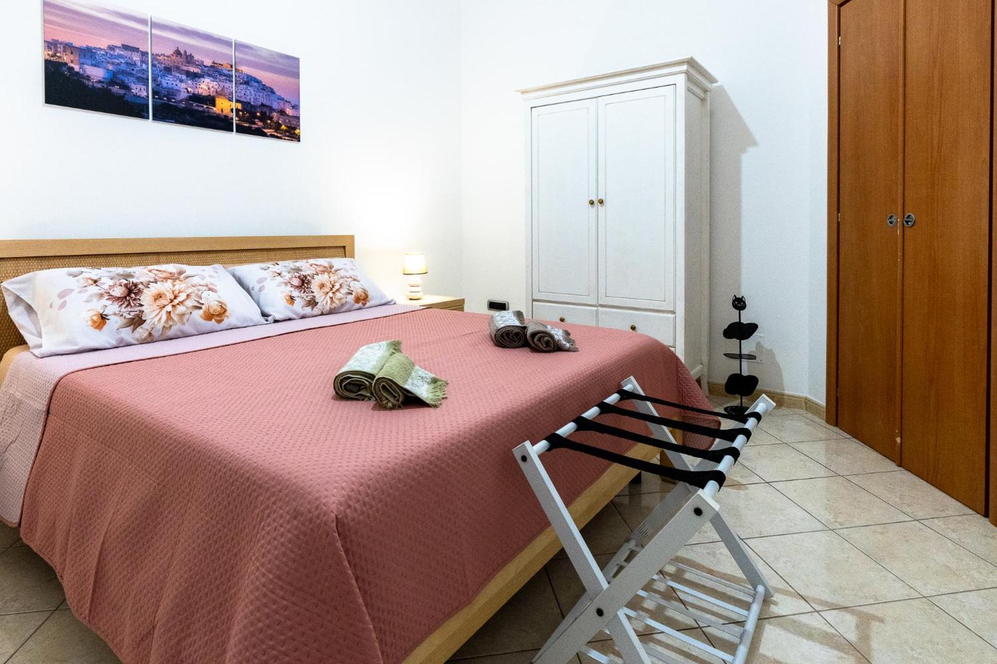 Casa Vacanze Ines Latiano エクステリア 写真